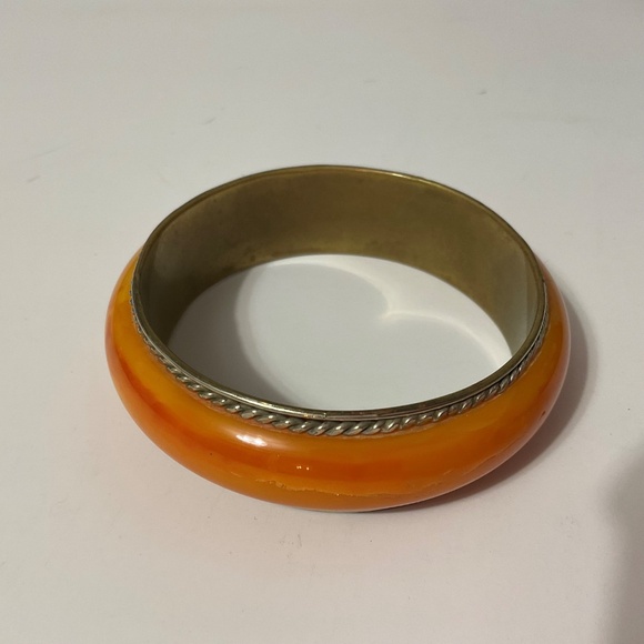 Moroccan Amber Resin Brass Bracelet - Picture 4 of 4